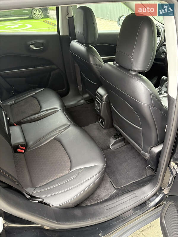 Внедорожник / Кроссовер Jeep Compass 2017 в Львове