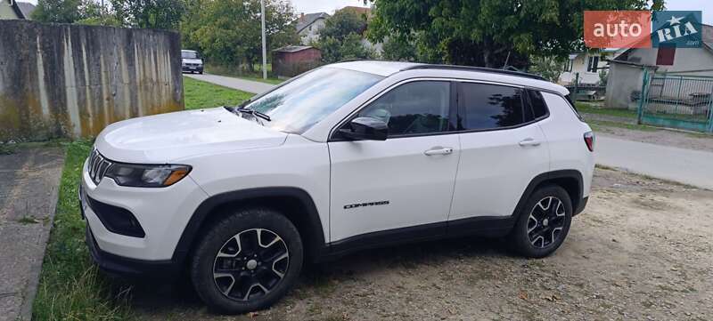 Внедорожник / Кроссовер Jeep Compass 2022 в 