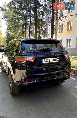 Внедорожник / Кроссовер Jeep Compass 2022 в 
