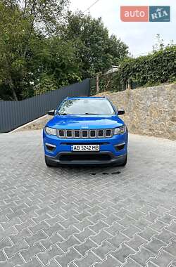 Внедорожник / Кроссовер Jeep Compass 2017 в 