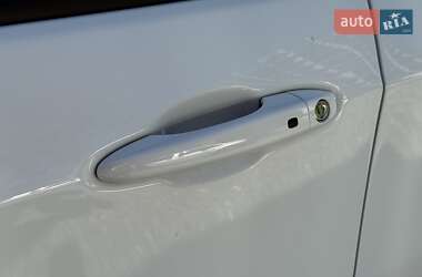 Внедорожник / Кроссовер Jeep Compass 2022 в 