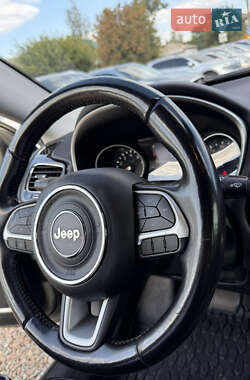 Внедорожник / Кроссовер Jeep Compass 2019 в 