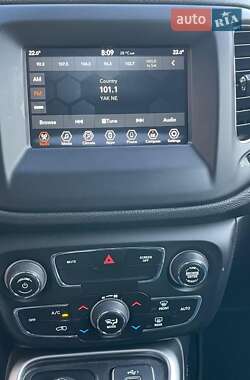 Внедорожник / Кроссовер Jeep Compass 2019 в 