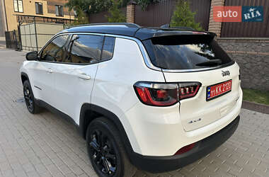Внедорожник / Кроссовер Jeep Compass 2022 в 