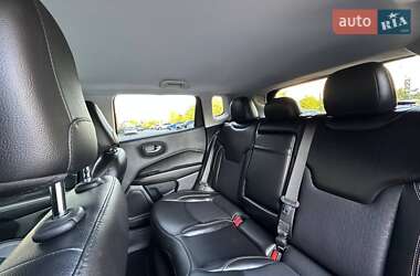 Позашляховик / Кросовер Jeep Compass 2018 в 