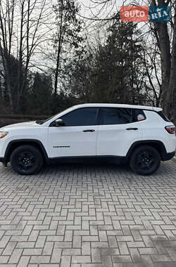 Внедорожник / Кроссовер Jeep Compass 2019 в 