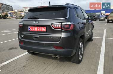Внедорожник / Кроссовер Jeep Compass 2018 в 