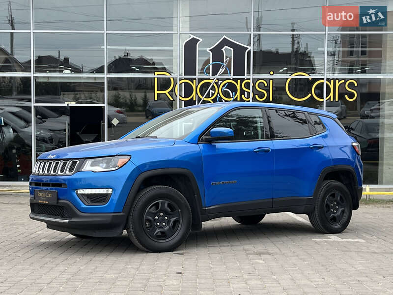 Внедорожник / Кроссовер Jeep Compass 2018 в 
