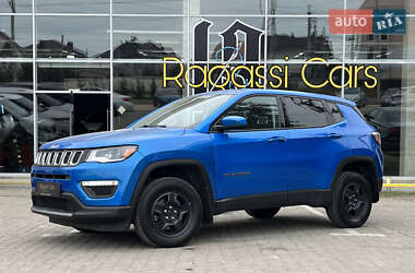 Внедорожник / Кроссовер Jeep Compass 2018 в 