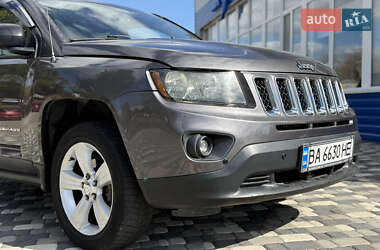 Внедорожник / Кроссовер Jeep Compass 2015 в 