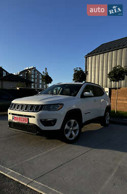 Внедорожник / Кроссовер Jeep Compass 2017 в Киеве