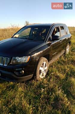Внедорожник / Кроссовер Jeep Compass 2013 в 