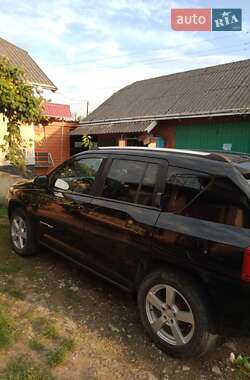 Внедорожник / Кроссовер Jeep Compass 2013 в 