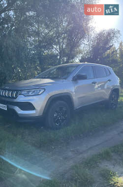 Внедорожник / Кроссовер Jeep Compass 2022 в 
