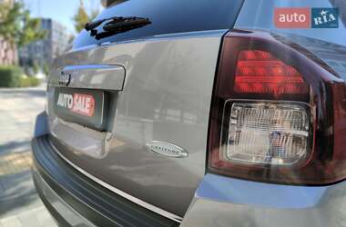 Внедорожник / Кроссовер Jeep Compass 2015 в 