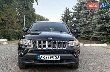 Внедорожник / Кроссовер Jeep Compass 2015 в Краснограде