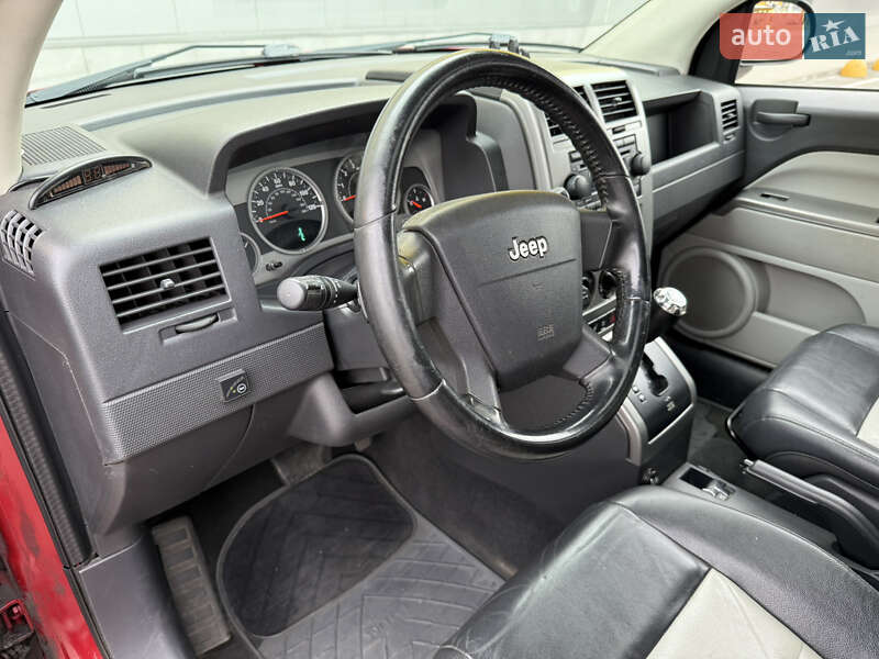 Внедорожник / Кроссовер Jeep Compass 2007 в Киеве