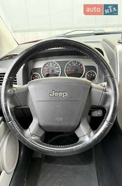 Внедорожник / Кроссовер Jeep Compass 2007 в 