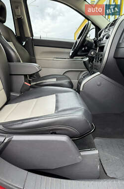 Внедорожник / Кроссовер Jeep Compass 2007 в 