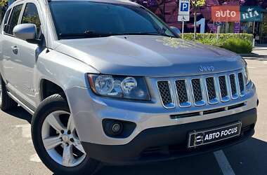 Внедорожник / Кроссовер Jeep Compass 2016 в 