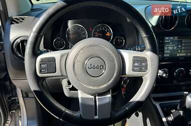 Внедорожник / Кроссовер Jeep Compass 2016 в 