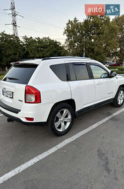 Внедорожник / Кроссовер Jeep Compass 2011 в 