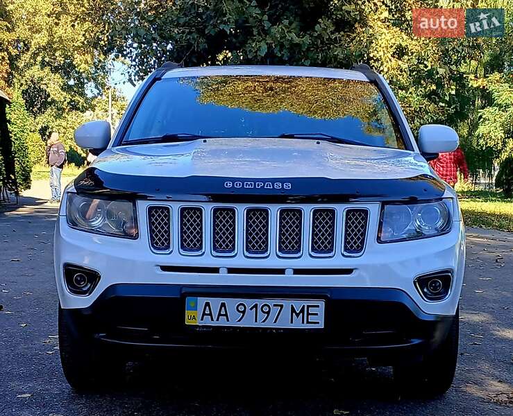 Внедорожник / Кроссовер Jeep Compass 2013 в Киеве
