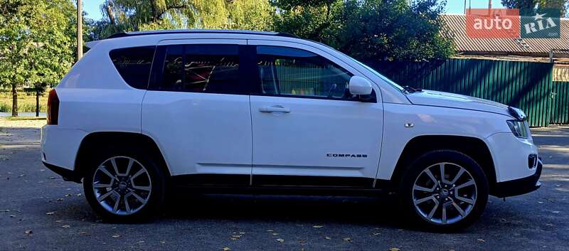 Внедорожник / Кроссовер Jeep Compass 2013 в Киеве