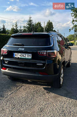 Внедорожник / Кроссовер Jeep Compass 2018 в 