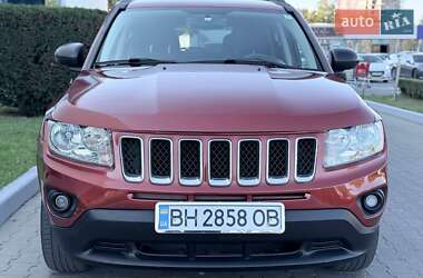 Внедорожник / Кроссовер Jeep Compass 2012 в 