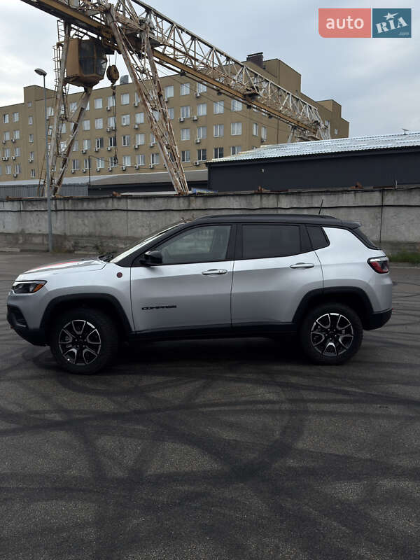 Внедорожник / Кроссовер Jeep Compass 2025 в Киеве