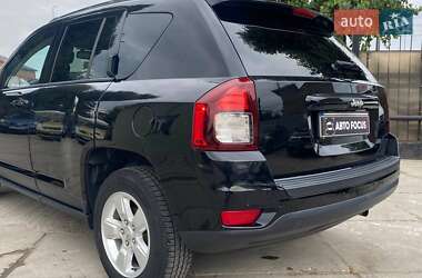 Внедорожник / Кроссовер Jeep Compass 2015 в 