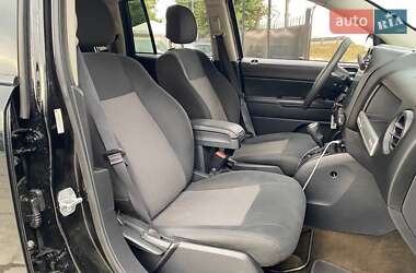 Внедорожник / Кроссовер Jeep Compass 2015 в 
