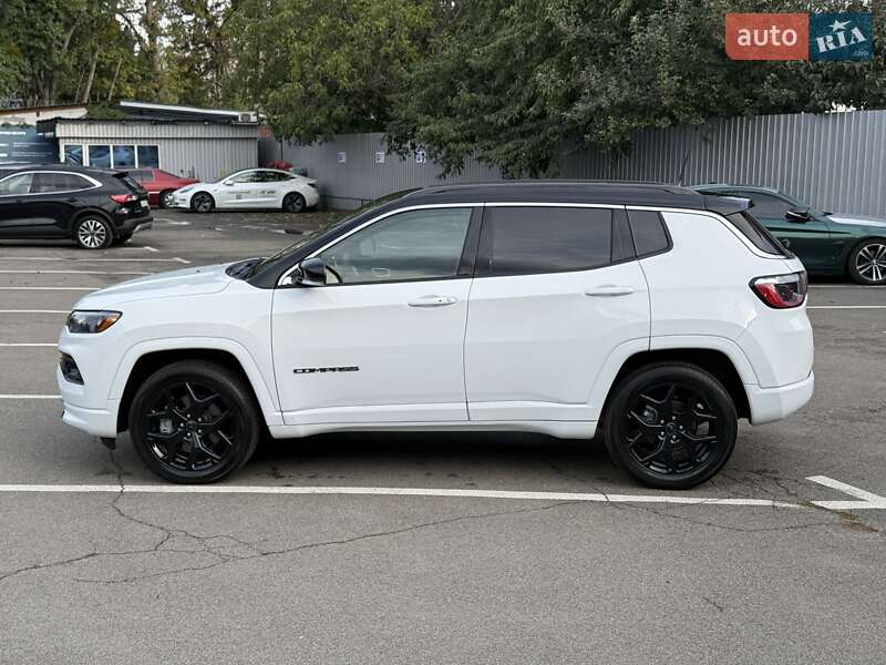 Внедорожник / Кроссовер Jeep Compass 2024 в Киеве