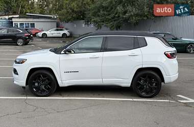Внедорожник / Кроссовер Jeep Compass 2024 в 