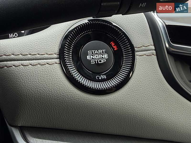 Внедорожник / Кроссовер Jeep Compass 2024 в Киеве