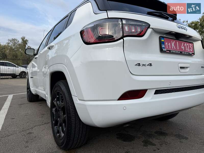 Внедорожник / Кроссовер Jeep Compass 2024 в Киеве