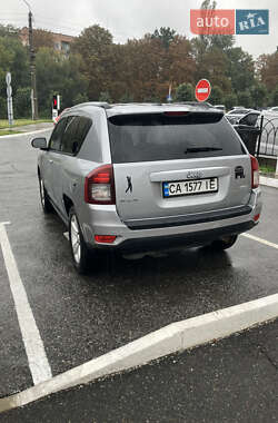 Внедорожник / Кроссовер Jeep Compass 2016 в 