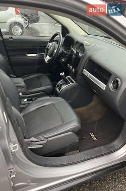 Внедорожник / Кроссовер Jeep Compass 2016 в 