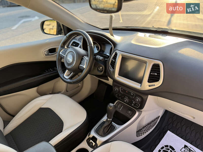 Внедорожник / Кроссовер Jeep Compass 2018 в Калуше