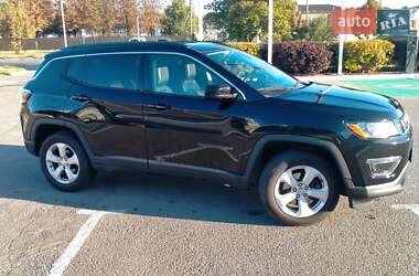 Внедорожник / Кроссовер Jeep Compass 2017 в 