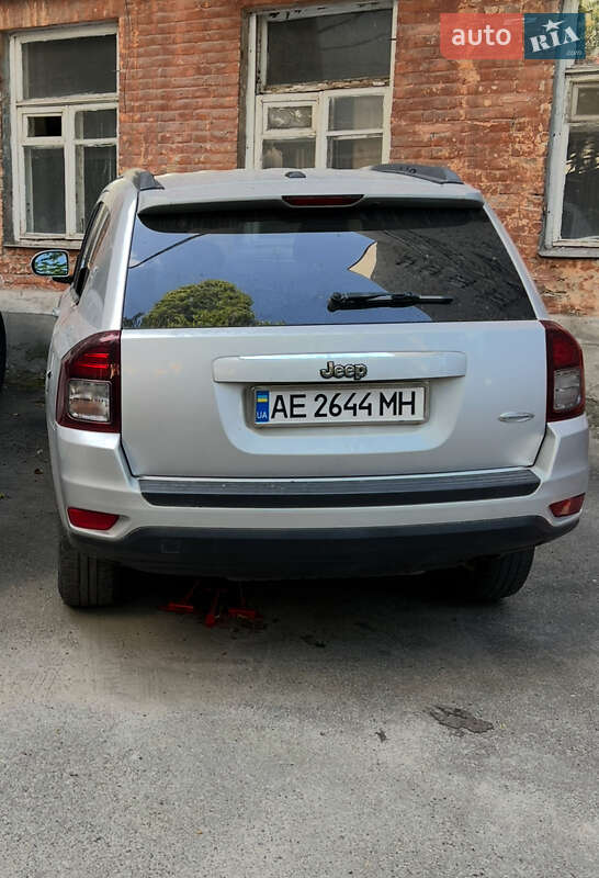 Внедорожник / Кроссовер Jeep Compass 2013 в Днепре
