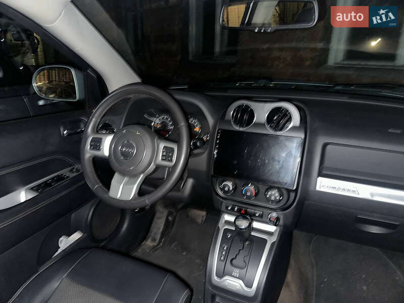 Внедорожник / Кроссовер Jeep Compass 2013 в Днепре