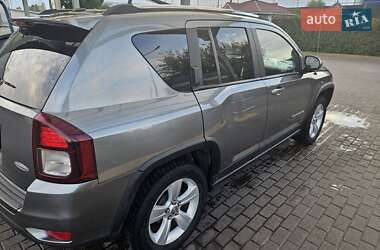 Внедорожник / Кроссовер Jeep Compass 2013 в 
