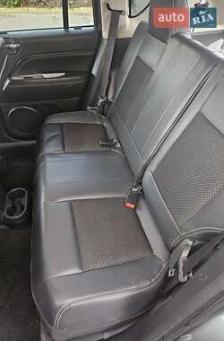 Внедорожник / Кроссовер Jeep Compass 2013 в 