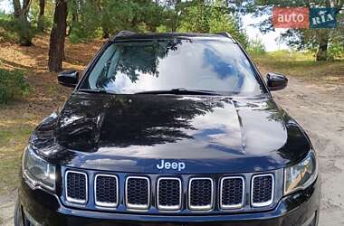 Внедорожник / Кроссовер Jeep Compass 2017 в 