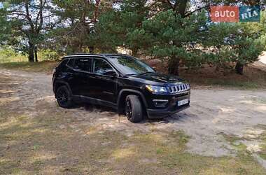 Внедорожник / Кроссовер Jeep Compass 2017 в 