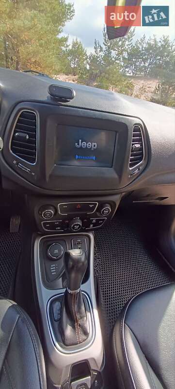 Внедорожник / Кроссовер Jeep Compass 2017 в Славуте