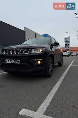 Внедорожник / Кроссовер Jeep Compass 2017 в 