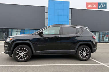 Внедорожник / Кроссовер Jeep Compass 2017 в 